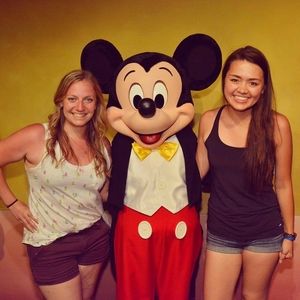 Meet your Posher, Hillary